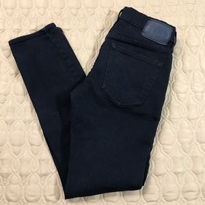 Bullhead Denim.     D